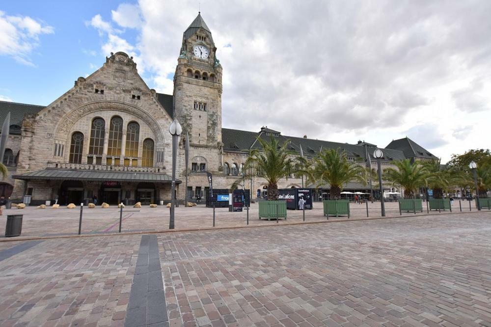 Grand Appartement Vue Cathedrale Metz Exterior photo